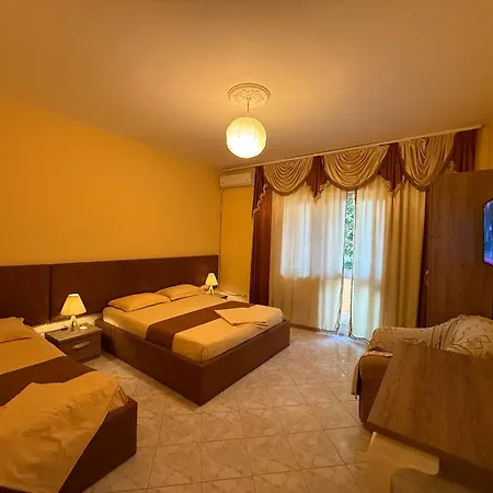 & Vogli's House 3*